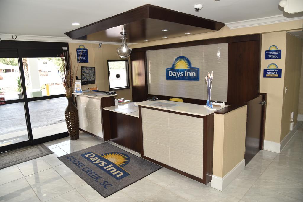 Days Inn By Wyndham Goose Creek North Charleston Exterior foto